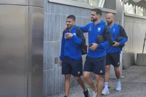 ΦΩΤΟΣ Kerkida/Άφιξη στο "Serravalle"