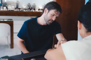H...επίσκεψη Γκολντάρ