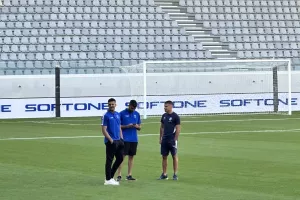 Με τους πρώην...