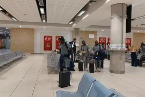 (Φώτος Kerkida) Πάφος/Πέταξε για Almaty