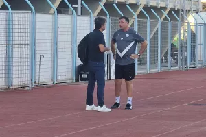 (Φώτος kerkida) Η άφιξη της ΑΕΚ