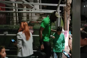 (Φώτος Kerkida) ''Επίθεση'' αγάπης από τους Ομονοιάτες
