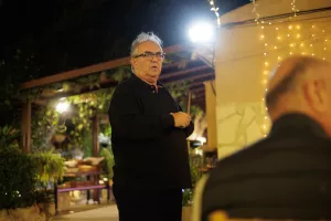 Ερυθρόλευκο δείπνο