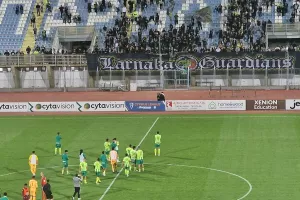 Το "ευχαριστώ" με χειροκρότημα! (Φώτος kerkida) 