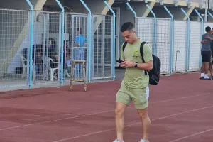 (Φώτος kerkida) Η άφιξη της ΑΕΚ