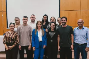 Παρουσία Νεόφυτου και Γκολντάρ