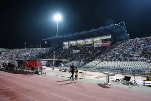 ΕΚΛΕΙΣΑΝ...θέση 4000+ 