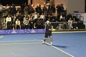 (Φώτος Kerkida) ΕΝΤΥΠΩΣΙΑΚΟ Tennis Showdown στην Marcos Baghdatis Tennis Academy