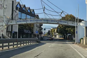 "Καλώς ήρθατε στην αρχαία γη της ελευθερίας"