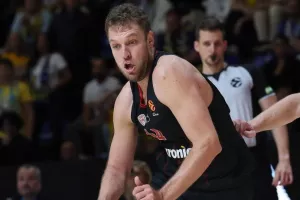 Βεζένκοβ: "Καλύτερα να μαθαίνεις κερδίζοντας, παρά χάνοντας"