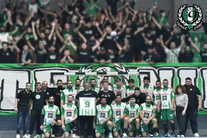 ΘΥΡΑ 9/"Πρώτη ιστορική νίκη"