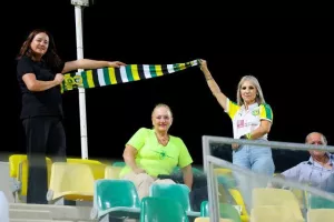 ΦΩΤΟΡΕΠΟΡΤΑΖ (κερκίδες) από το ΑΕΚ-AZ Alkmaar