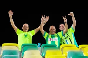 ΦΩΤΟΡΕΠΟΡΤΑΖ (κερκίδες) από το ΑΕΚ-AZ Alkmaar