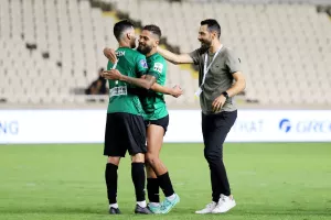 Mε Πετράκη και Σάλι η προηγούμενη...