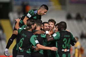 ΑΠΟΕΛ-Ολυμπιακός: Γαλαζοκίτρινη...ΕΠΙΣΤΡΟΦΗ στο φινάλε και "Χ"! (φώτος)