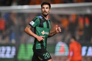 ΑΠΟΕΛ-Ολυμπιακός: Γαλαζοκίτρινη...ΕΠΙΣΤΡΟΦΗ στο φινάλε και "Χ"! (φώτος)