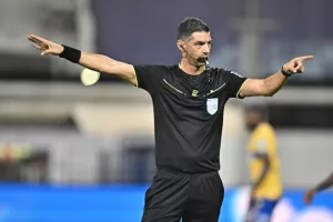 Ομόνοια Αραδίππου-ΑΠΟΕΛ: 4η σερί νίκη με τεσσάρα (φώτος)
