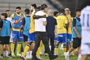 Ομόνοια Αραδίππου-ΑΠΟΕΛ: 4η σερί νίκη με τεσσάρα (φώτος)