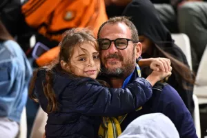 ΑΠΟΕΛ-Ολυμπιακός: Γαλαζοκίτρινη...ΕΠΙΣΤΡΟΦΗ στο φινάλε και "Χ"! (φώτος)