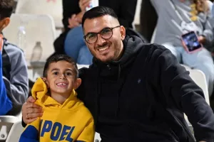 ΑΠΟΕΛ-Ολυμπιακός: Γαλαζοκίτρινη...ΕΠΙΣΤΡΟΦΗ στο φινάλε και "Χ"! (φώτος)