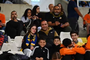 ΑΠΟΕΛ-Ολυμπιακός: Γαλαζοκίτρινη...ΕΠΙΣΤΡΟΦΗ στο φινάλε και "Χ"! (φώτος)