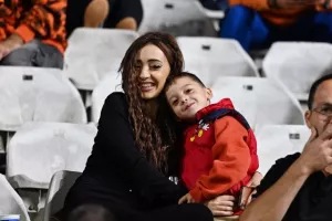 ΑΠΟΕΛ-Ολυμπιακός: Γαλαζοκίτρινη...ΕΠΙΣΤΡΟΦΗ στο φινάλε και "Χ"! (φώτος)