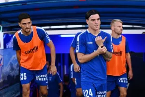Ομόνοια Αραδίππου-ΑΠΟΕΛ: 4η σερί νίκη με τεσσάρα (φώτος)