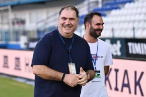 Ομόνοια Αραδίππου-ΑΠΟΕΛ: 4η σερί νίκη με τεσσάρα (φώτος)