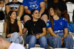 Ομόνοια Αραδίππου-ΑΠΟΕΛ: 4η σερί νίκη με τεσσάρα (φώτος)