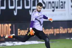 Τρίτο clean sheet και πάει ο Περέιρα 