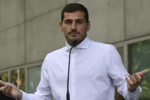 Η οικιακή βοηθός «δάγκωσε» τον Κασίγιας: Συνελήφθη για κλοπή ρολογιών πολυτελείας