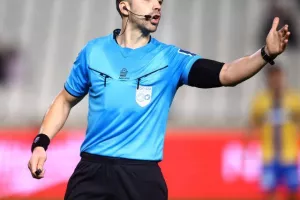 ΑΠΟΕΛ-Ολυμπιακός: Γαλαζοκίτρινη...ΕΠΙΣΤΡΟΦΗ στο φινάλε και "Χ"! (φώτος)