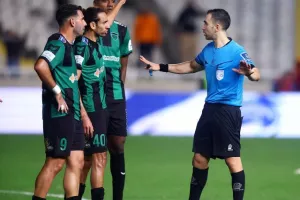 ΑΠΟΕΛ-Ολυμπιακός: Γαλαζοκίτρινη...ΕΠΙΣΤΡΟΦΗ στο φινάλε και "Χ"! (φώτος)