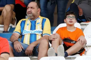Ομόνοια Αραδίππου-ΑΠΟΕΛ: 4η σερί νίκη με τεσσάρα (φώτος)