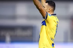 Ομόνοια Αραδίππου-ΑΠΟΕΛ: 4η σερί νίκη με τεσσάρα (φώτος)