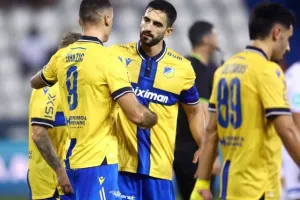 Ομόνοια Αραδίππου-ΑΠΟΕΛ: 4η σερί νίκη με τεσσάρα (φώτος)