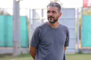 Στην Κύπρο με τις... ευλογίες Μαρτίνς! 