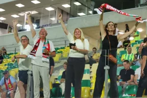 ΦΩΤΟΡΕΠΟΡΤΑΖ (κερκίδες) από το ΑΕΚ-AZ Alkmaar