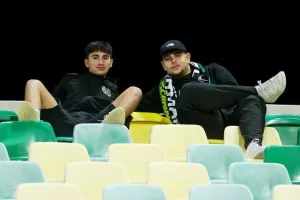 ΦΩΤΟΡΕΠΟΡΤΑΖ (κερκίδες) από το ΑΕΚ-AZ Alkmaar