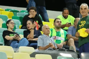 ΦΩΤΟΡΕΠΟΡΤΑΖ (κερκίδες) από το ΑΕΚ-AZ Alkmaar