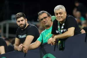 ΦΩΤΟΡΕΠΟΡΤΑΖ (κερκίδες) από το ΑΕΚ-AZ Alkmaar