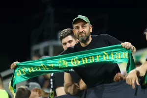 ΦΩΤΟΡΕΠΟΡΤΑΖ (κερκίδες) από το ΑΕΚ-AZ Alkmaar
