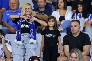 Φωτορεπορτάζ/ Ο κόσμος στο ΑΕΛ - Ανόρθωση