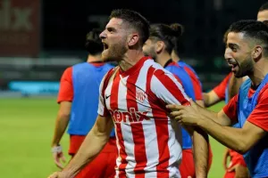 Freedom 24 Krasava ΕΝΥ-Νέα Σαλαμίνα: Ερυθρόλευκη πρόκριση στα πέναλτι!  