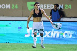 Freedom24 Krasava ΕΝΥ-Ομόνοια: Λύτρωση στο φινάλε για τους ''πράσινους'' με Χατζηγιοβάνη
