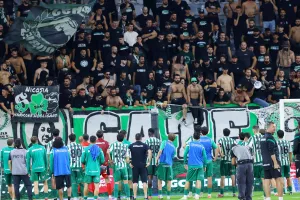 (Βίντεο) "Την πράσινη φανέλα σαν φοράνε, σου δίνουν την ψυχή και την καρδιά"
