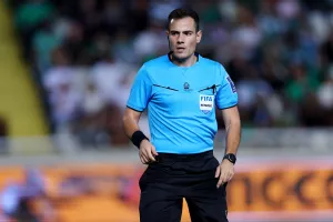 Λευκή... ισοπαλία στο ΓΣΠ/Με 10 ο Άρης για 70+ λεπτά