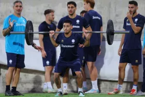 Ολοκληρώθηκε η πρώτη προπόνηση της Εθνικής μας (βίντεο/φώτος)