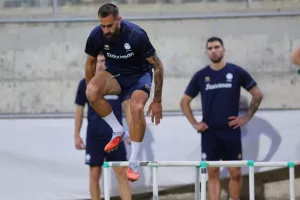 Ολοκληρώθηκε η πρώτη προπόνηση της Εθνικής μας (βίντεο/φώτος)