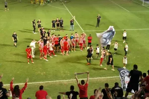 Δεν ξενερώνει ΠΟΤΕ!!!